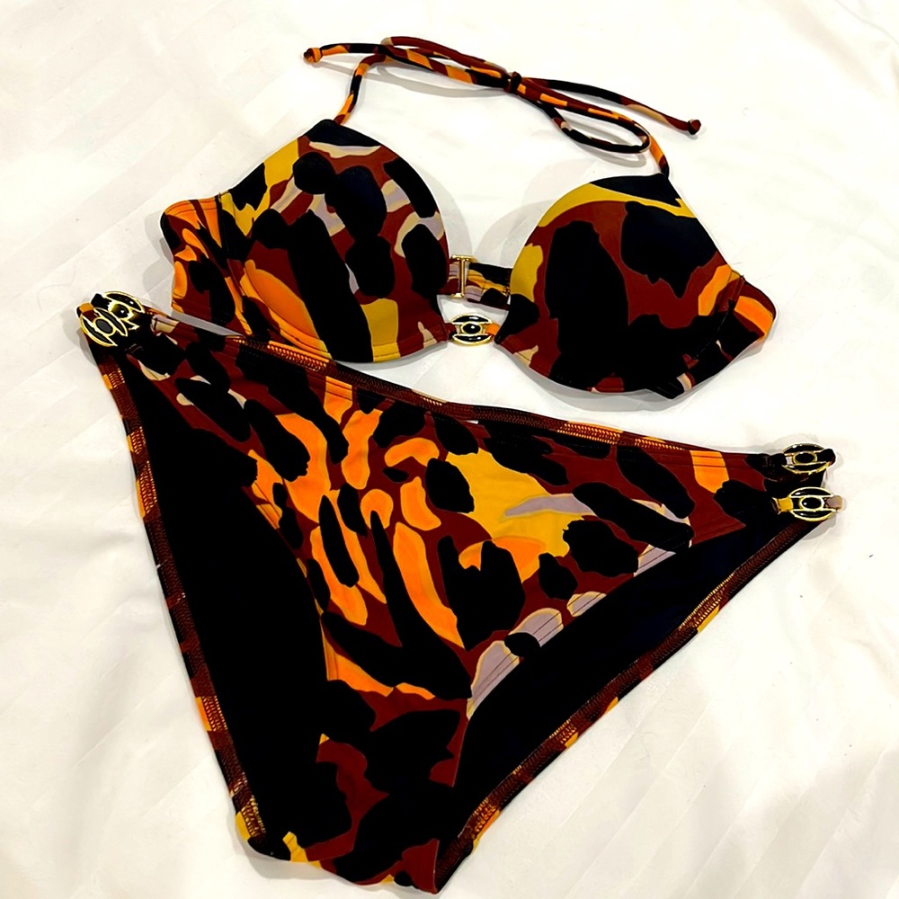 Victoria’s Secret Bikini